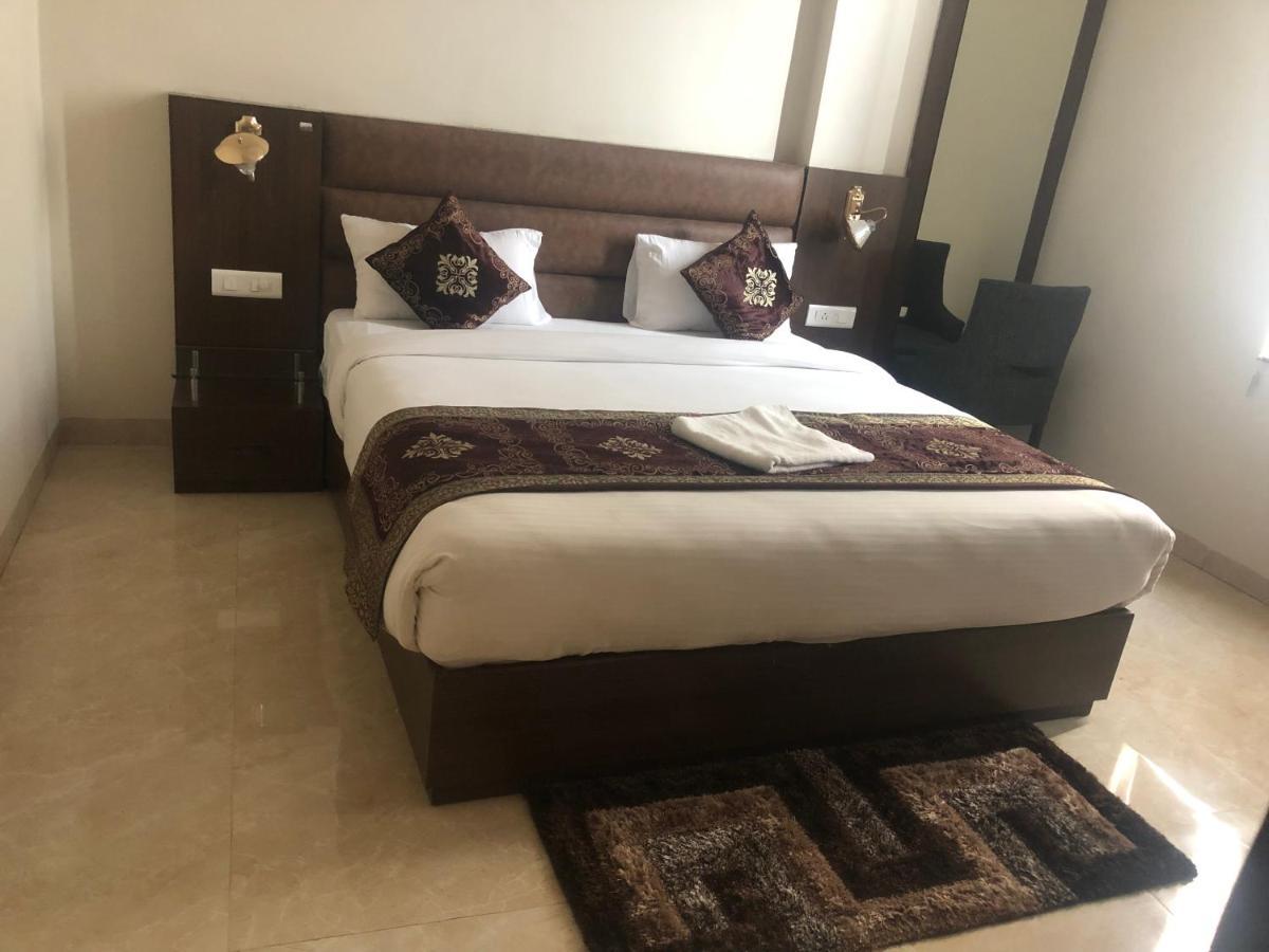 Hotel Radiance Courtyard Varanasi Dış mekan fotoğraf