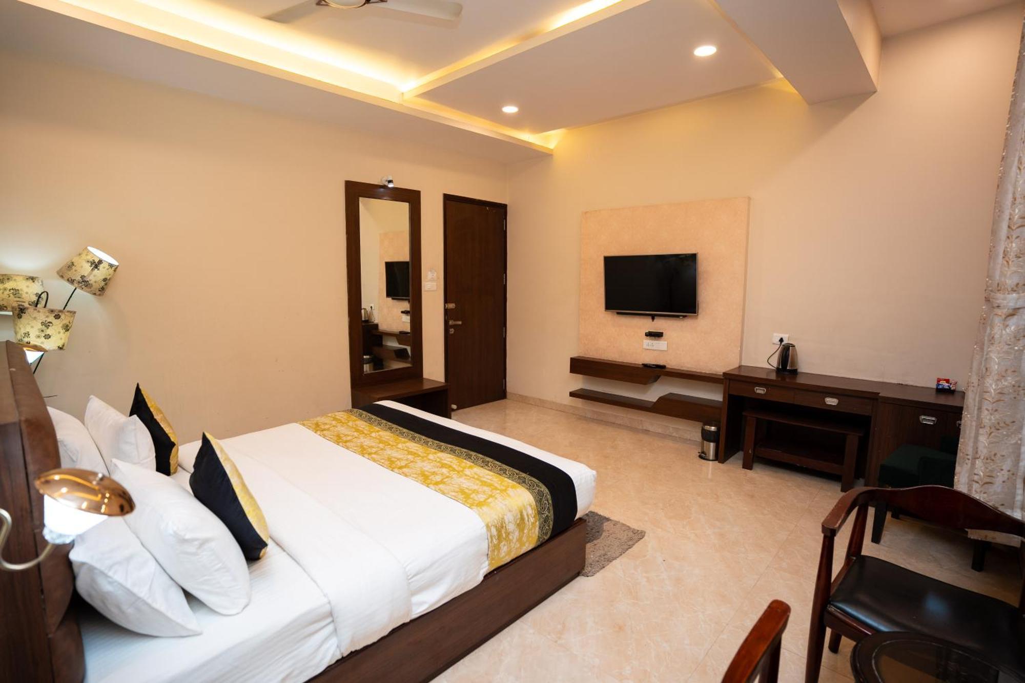 Hotel Radiance Courtyard Varanasi Dış mekan fotoğraf