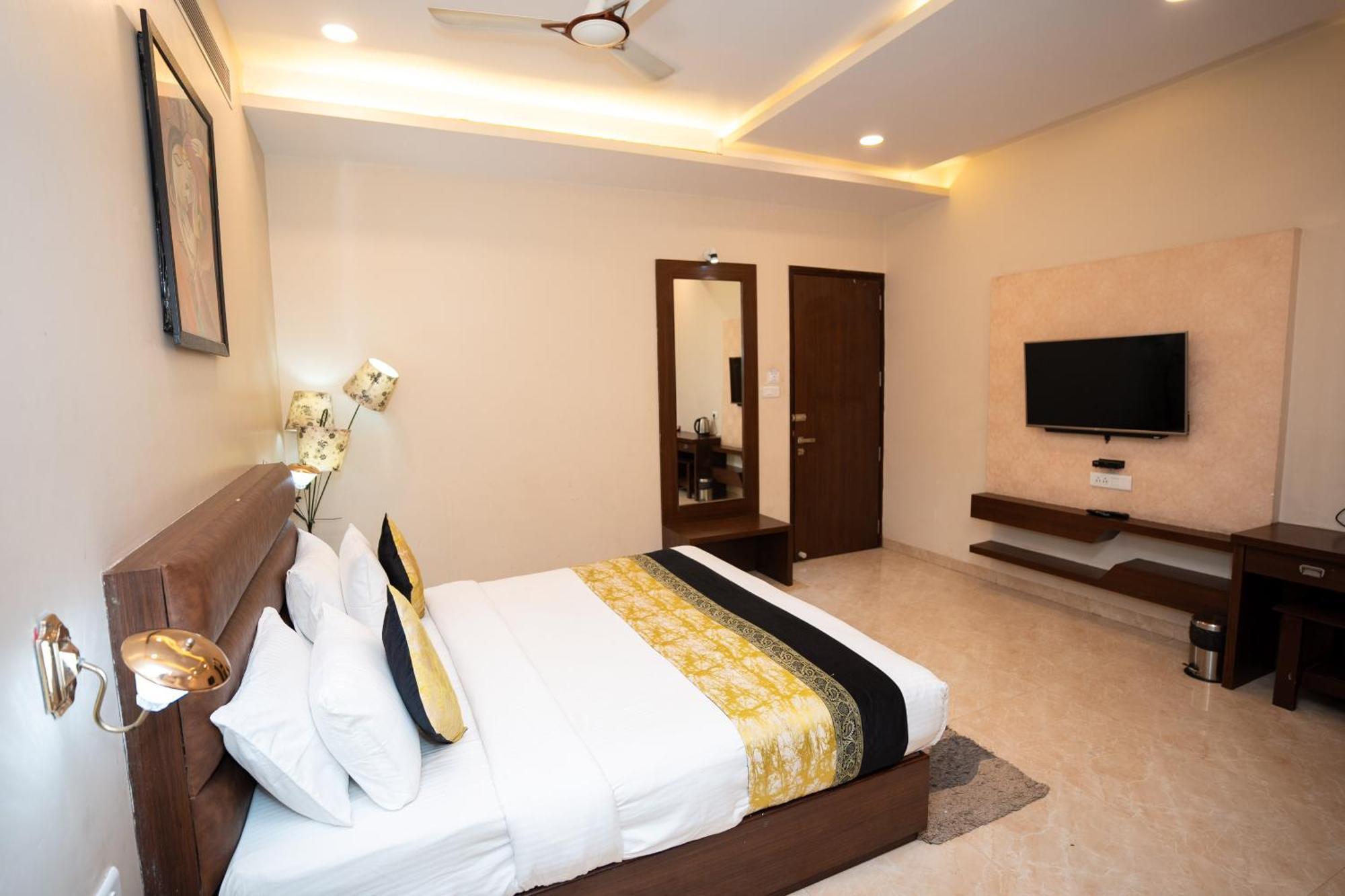 Hotel Radiance Courtyard Varanasi Dış mekan fotoğraf