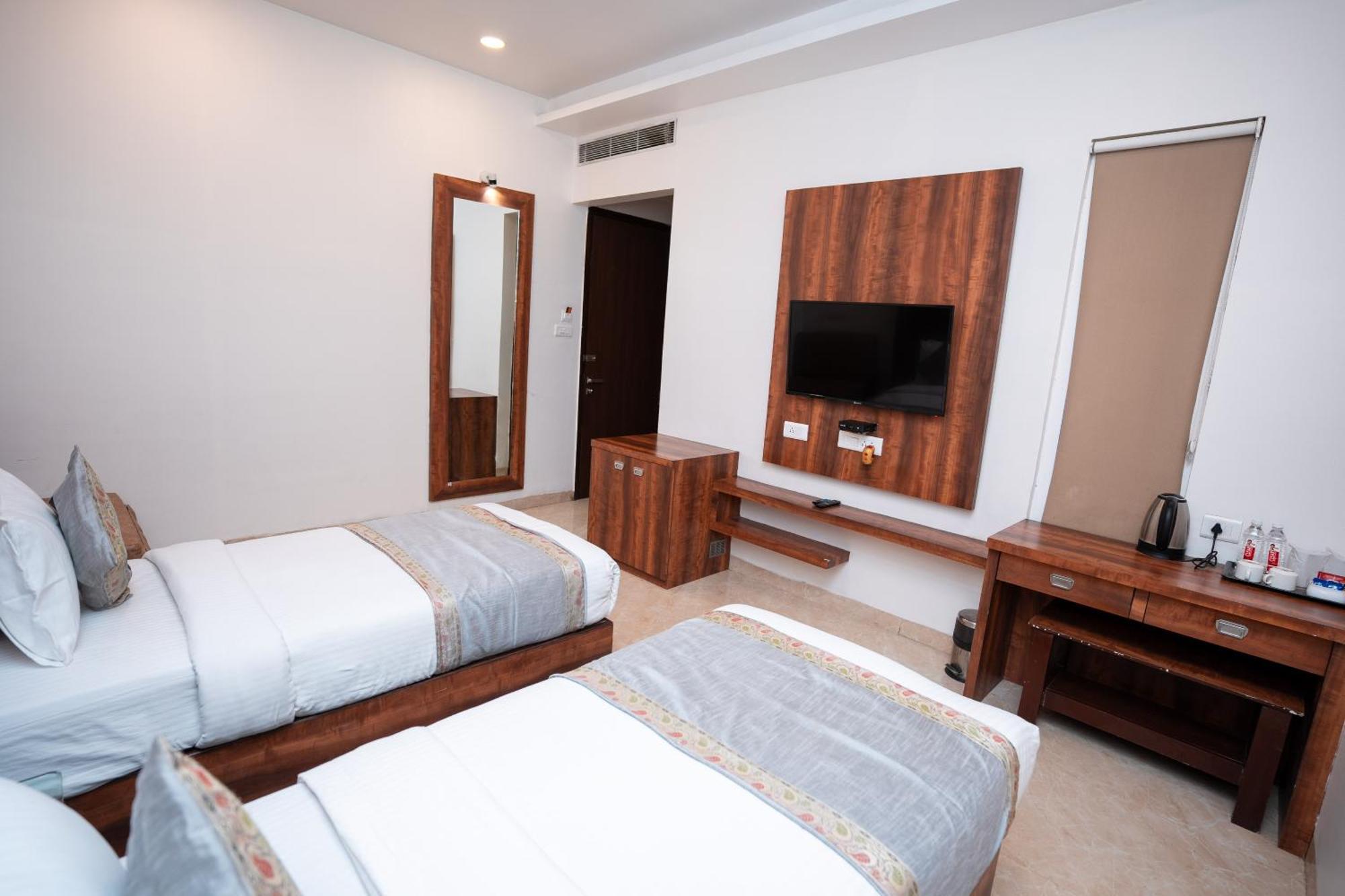 Hotel Radiance Courtyard Varanasi Dış mekan fotoğraf