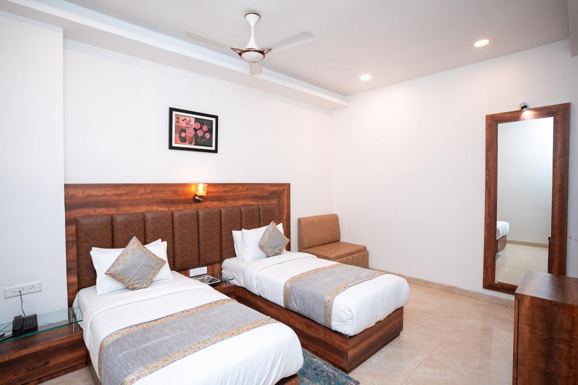 Hotel Radiance Courtyard Varanasi Dış mekan fotoğraf