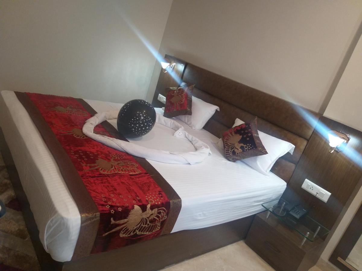 Hotel Radiance Courtyard Varanasi Dış mekan fotoğraf