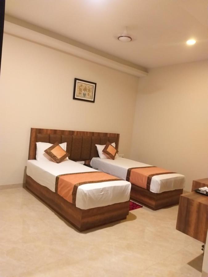 Hotel Radiance Courtyard Varanasi Dış mekan fotoğraf